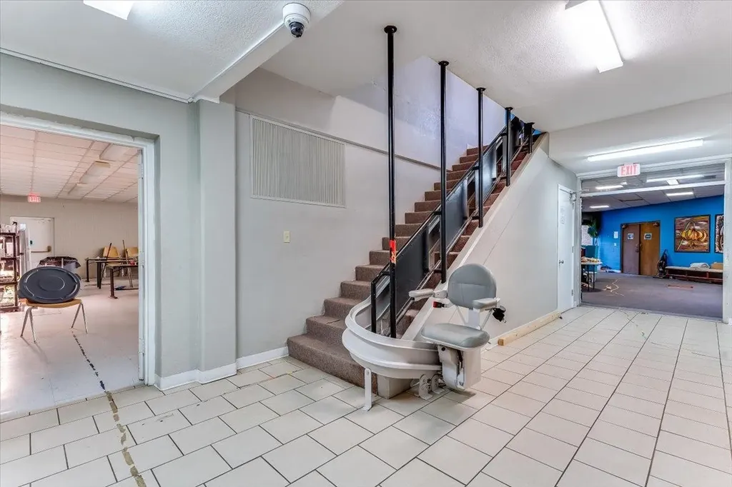 1650 N Fairview Avenue Wichita KS 67203