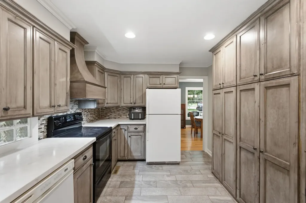 2313 S George Washington Boulevard Wichita KS 67218