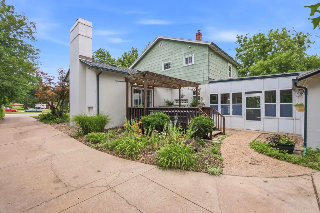 2313 S George Washington Boulevard Wichita KS 67218