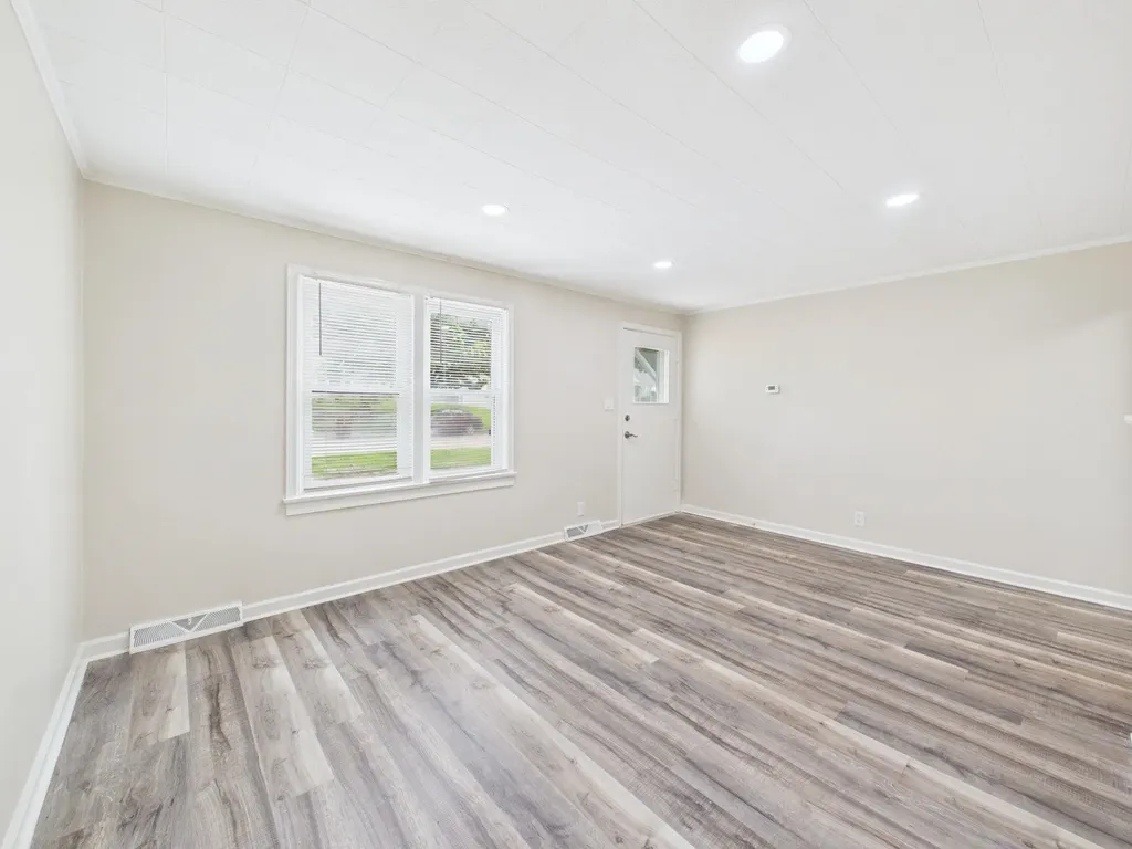 821 S Vassar Avenue Wichita KS 67218