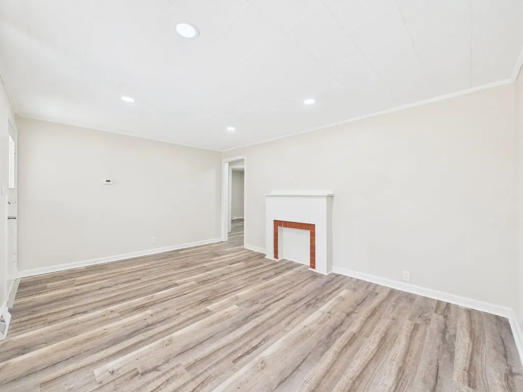 821 S Vassar Avenue Wichita KS 67218