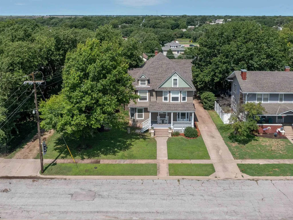116 N F Wellington KS 67152