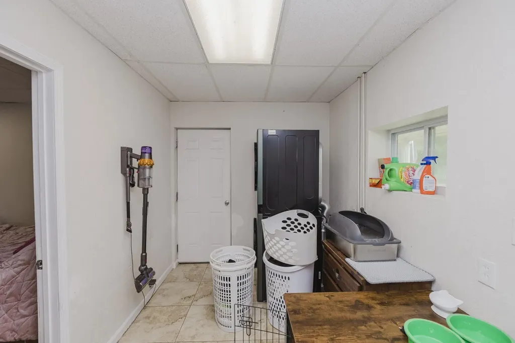 6056 N Sullivan Avenue Wichita KS 67204