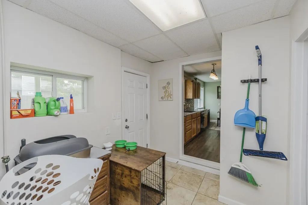 6056 N Sullivan Avenue Wichita KS 67204