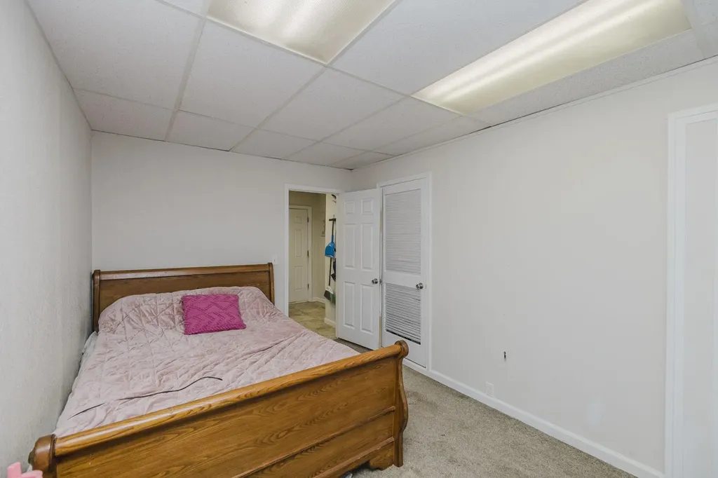 6056 N Sullivan Avenue Wichita KS 67204