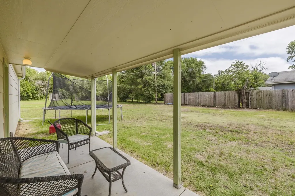 6056 N Sullivan Avenue Wichita KS 67204