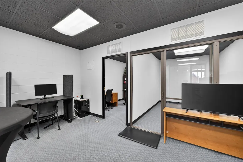 144 N Oliver Wichita KS 67208