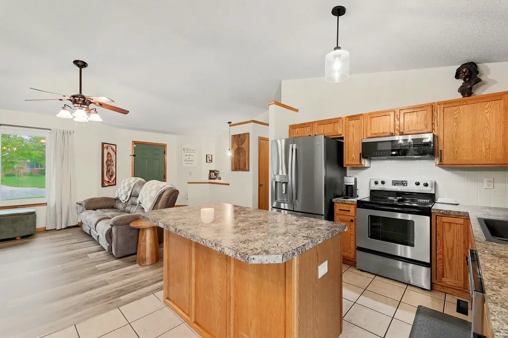 3724 S Westgate Wichita KS 67215