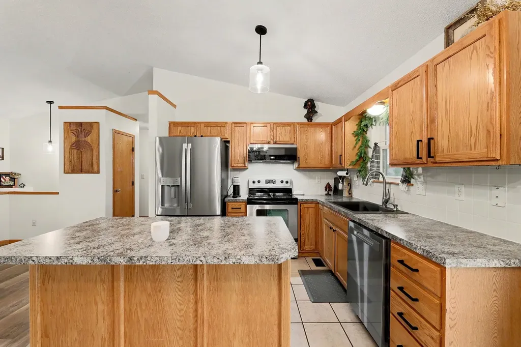 3724 S Westgate Wichita KS 67215