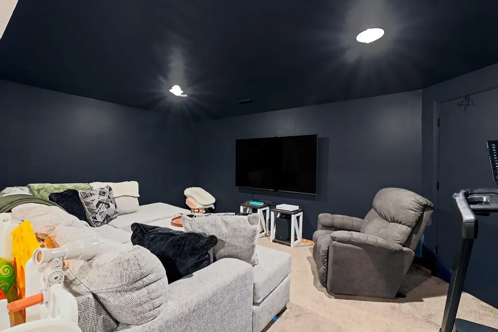 3724 S Westgate Wichita KS 67215