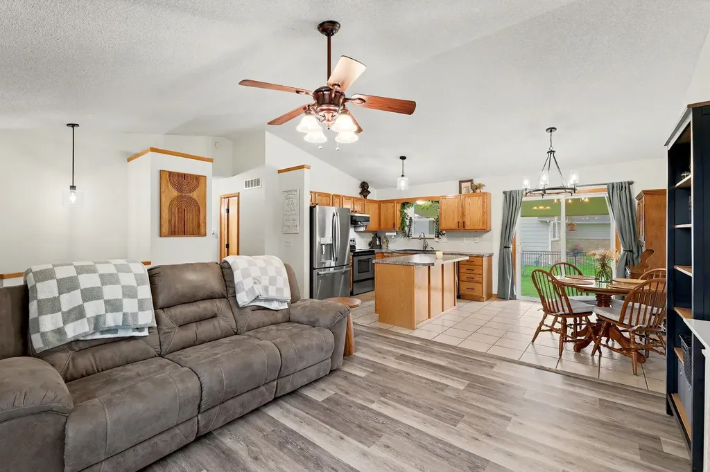 3724 S Westgate Wichita KS 67215