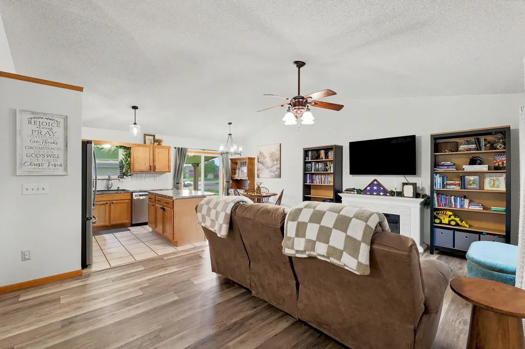 3724 S Westgate Wichita KS 67215