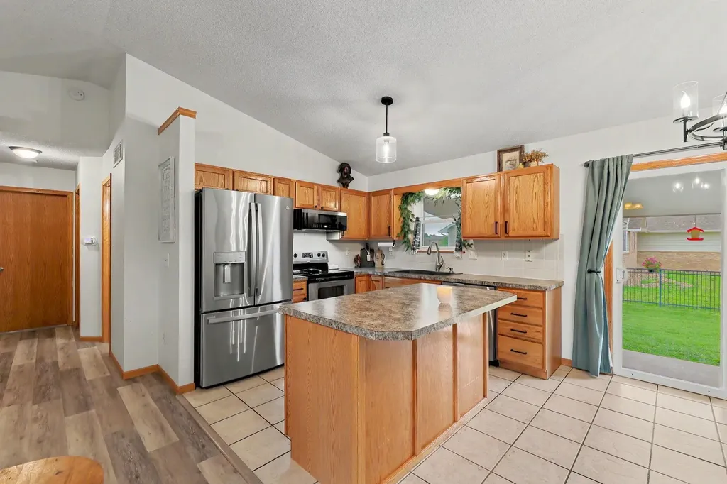 3724 S Westgate Wichita KS 67215