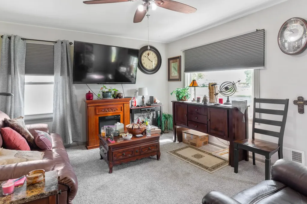 2609 S Elizabeth Avenue Wichita KS 67217-2221