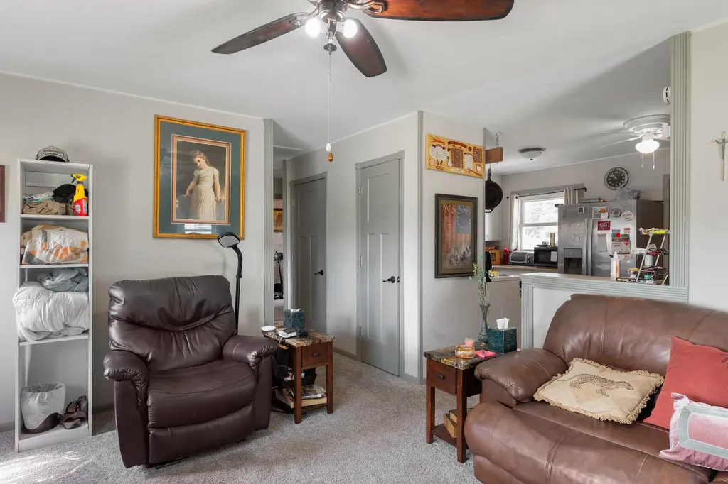 2609 S Elizabeth Avenue Wichita KS 67217-2221