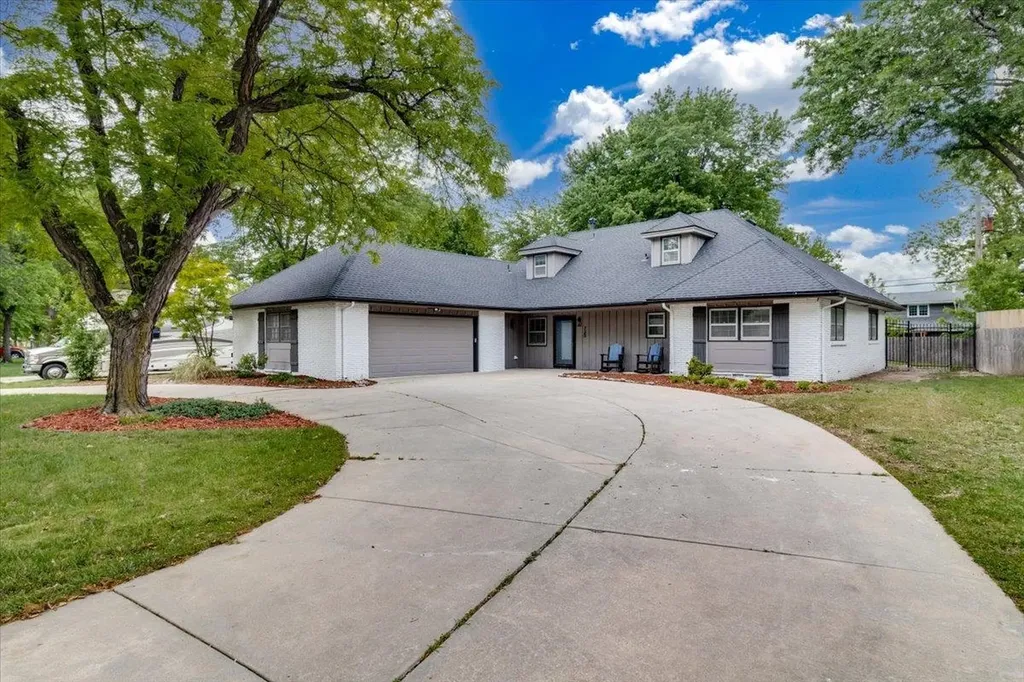 720 N Stratford Wichita KS 67206