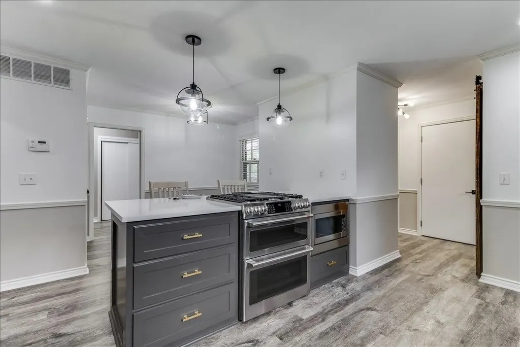 720 N Stratford Wichita KS 67206