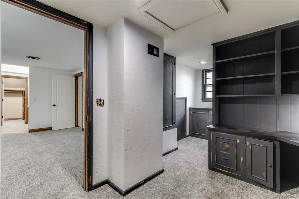 720 N Stratford Wichita KS 67206