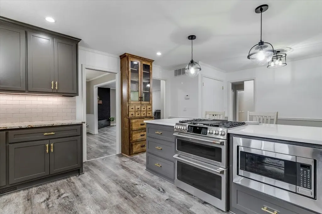 720 N Stratford Wichita KS 67206
