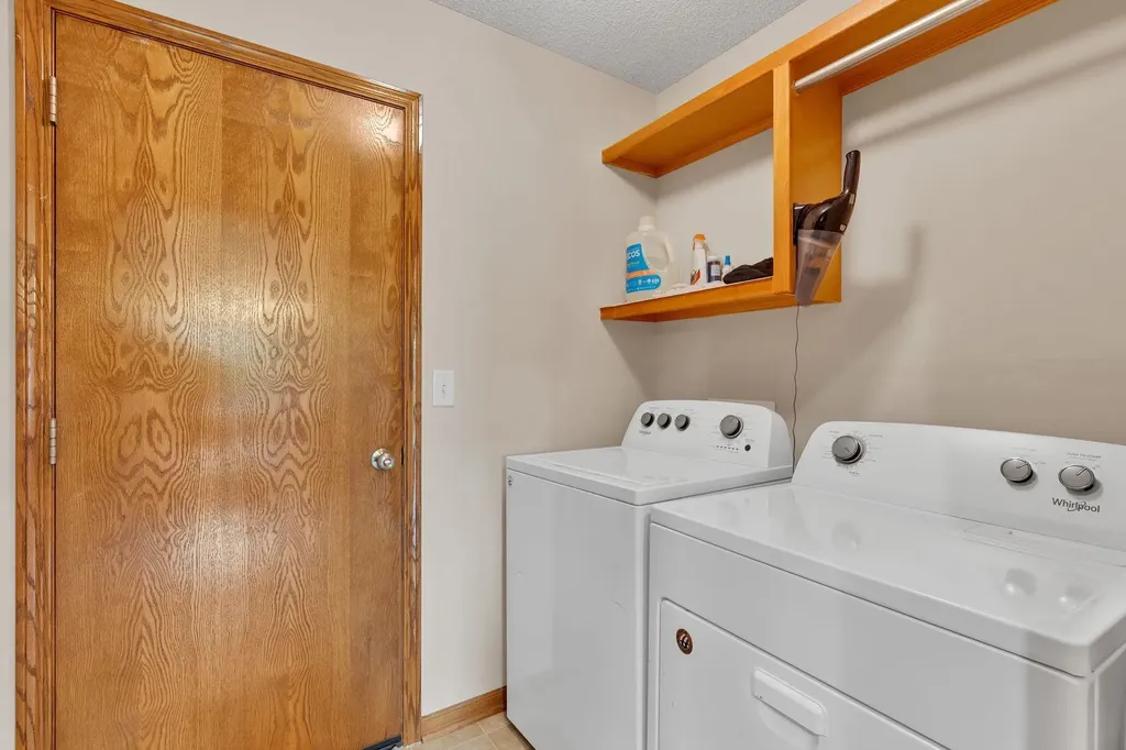 1481 S Shiloh Court Wichita KS 67207