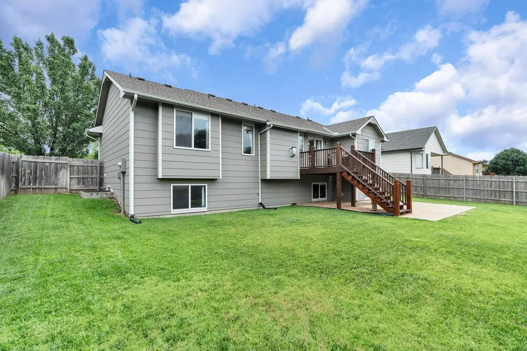 1481 S Shiloh Court Wichita KS 67207
