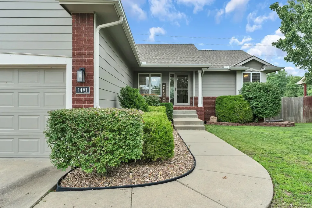 1481 S Shiloh Court Wichita KS 67207