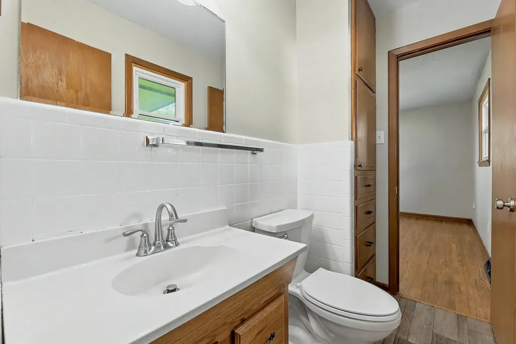 1435 S Rock Road Derby KS 63037