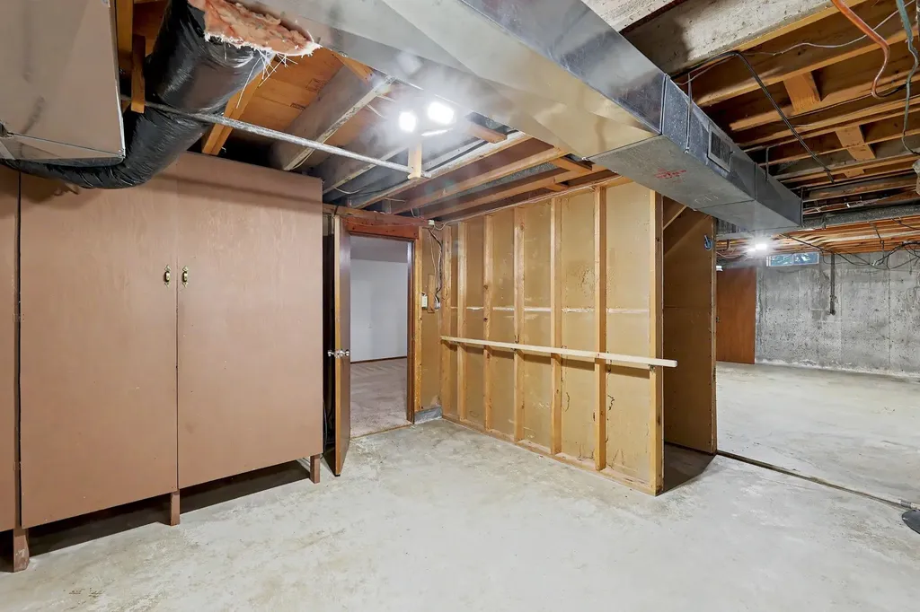 1435 S Rock Road Derby KS 63037
