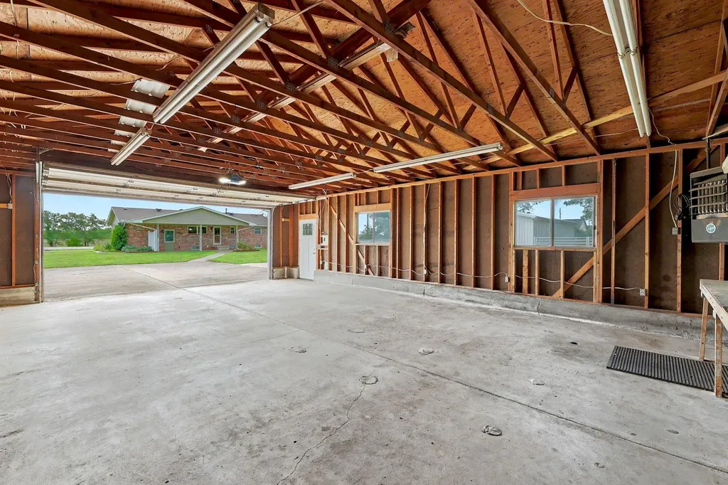 1435 S Rock Road Derby KS 63037