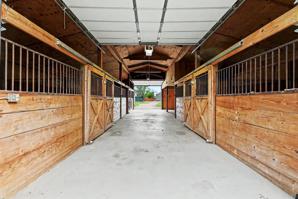 1435 S Rock Road Derby KS 63037