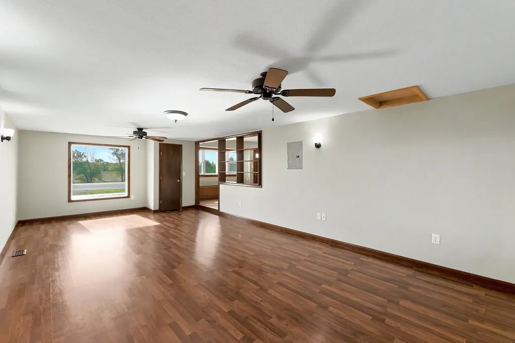 1435 S Rock Road Derby KS 63037