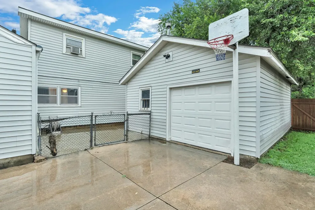 2940 S Walnut Wichita KS 67217