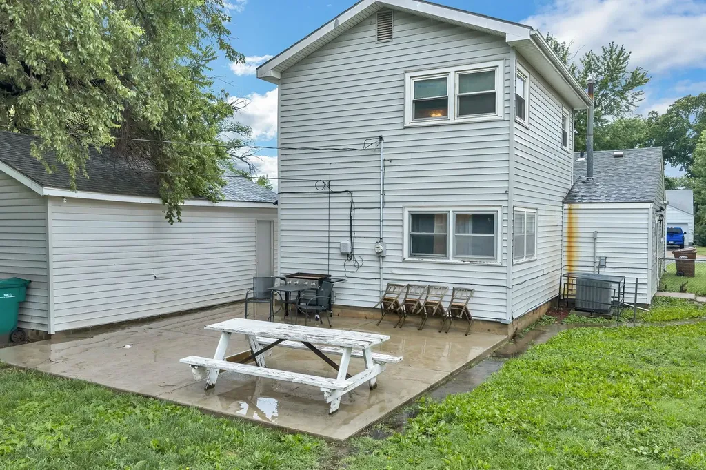 2940 S Walnut Wichita KS 67217