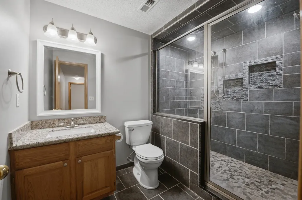 9818 W Bella Vista Wichita KS 67212