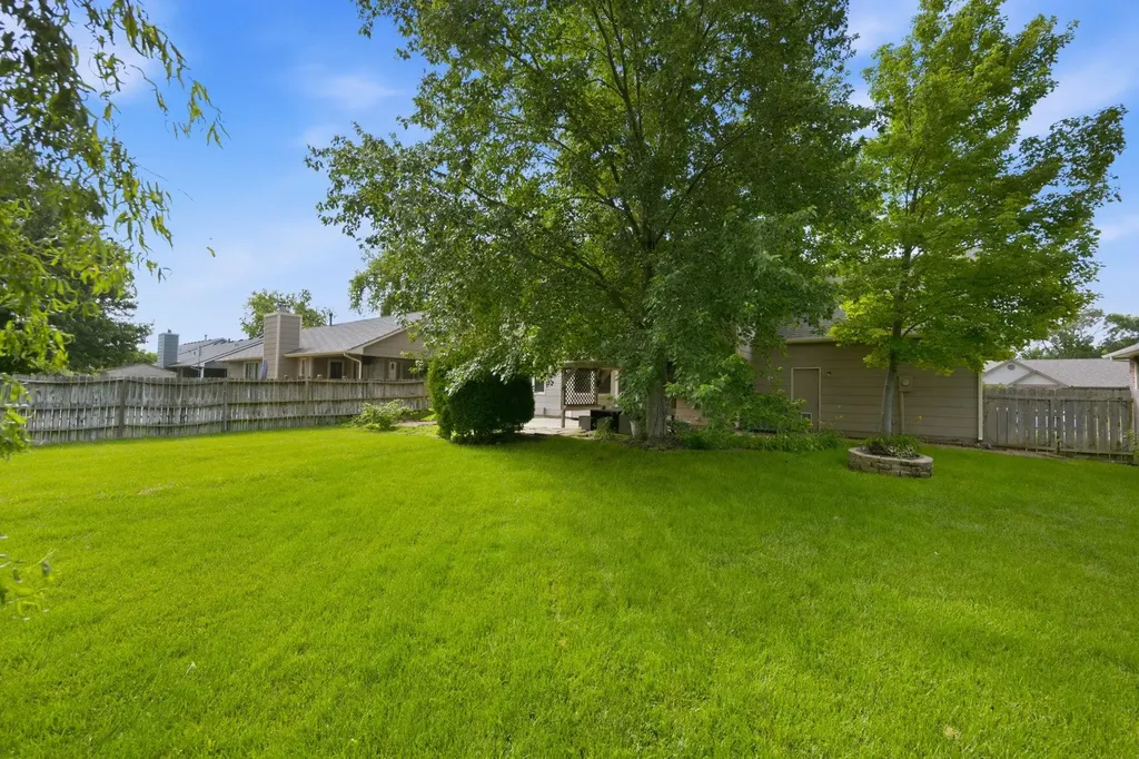 9818 W Bella Vista Wichita KS 67212