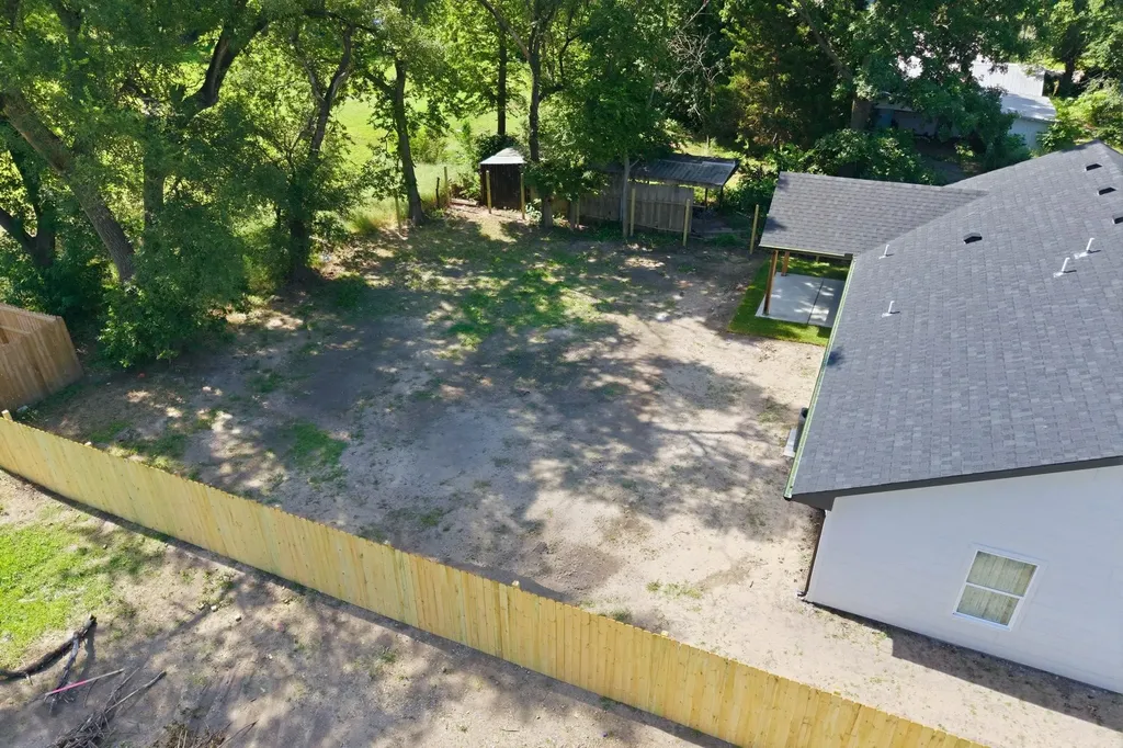 3748 N N Salina Road Wichita KS 67204
