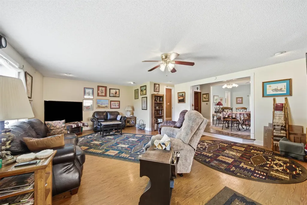 4520 SW 70th Street El Dorado KS 67042