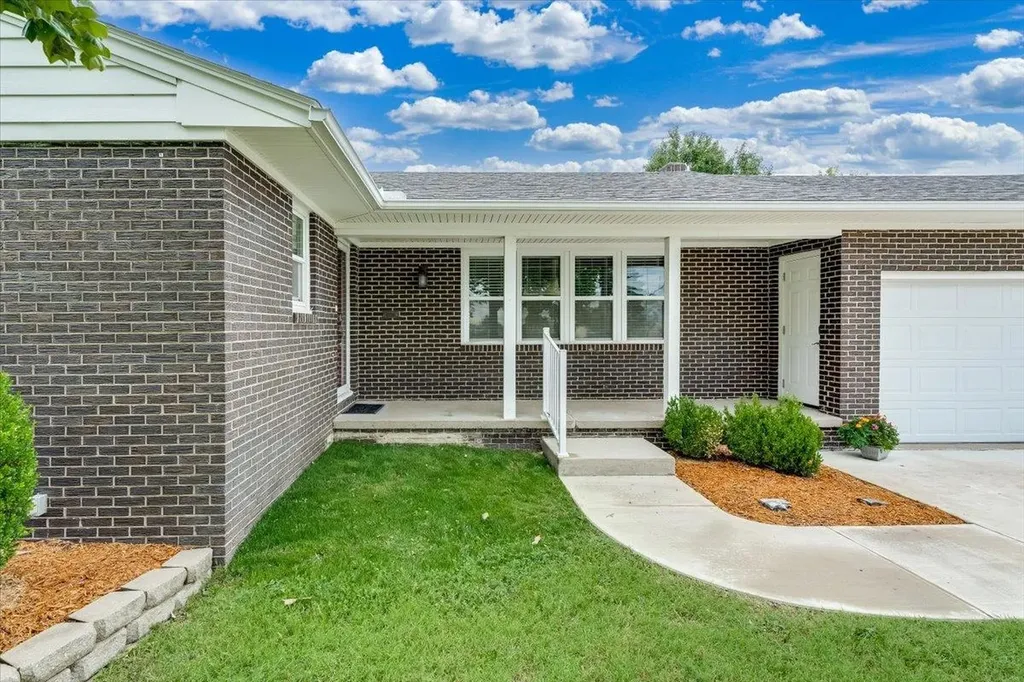 302 Marmaton Road El Dorado KS 67042-3078