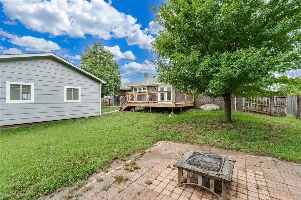 302 Marmaton Road El Dorado KS 67042-3078