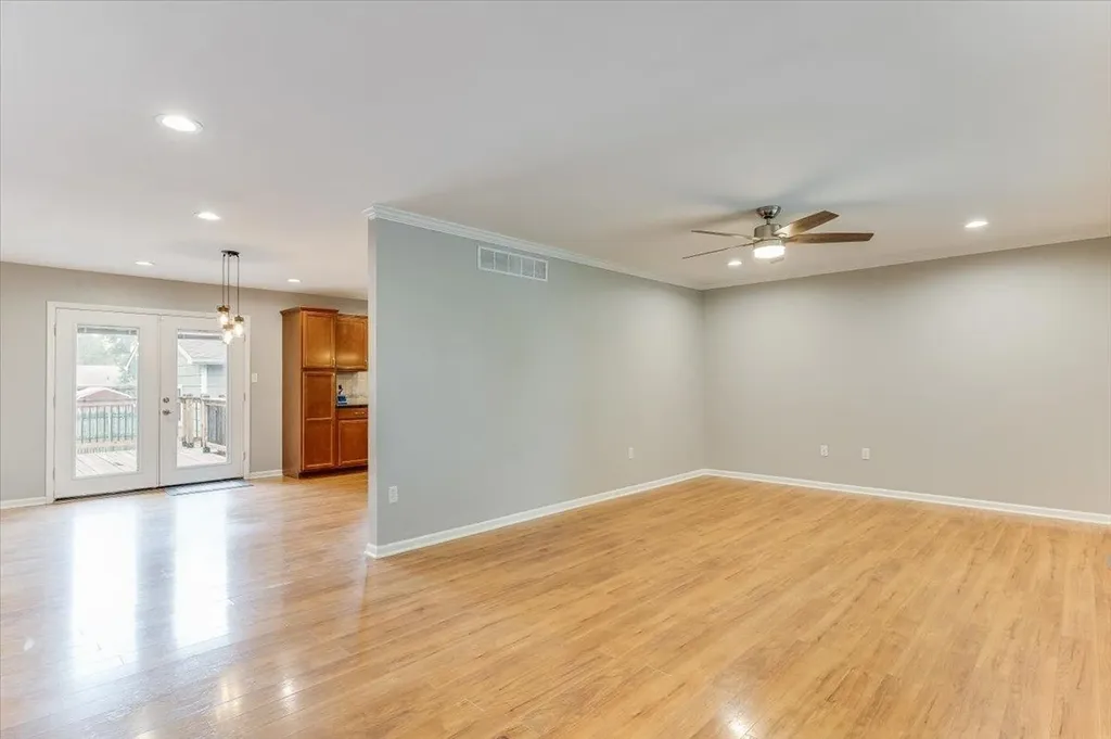 302 Marmaton Road El Dorado KS 67042-3078