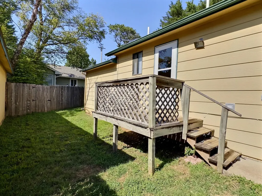 215 Prather Mulvane KS 67110