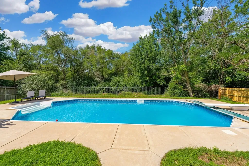 3925 N Rushwood Wichita KS 67226