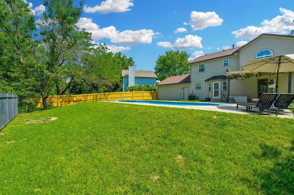 3925 N Rushwood Wichita KS 67226