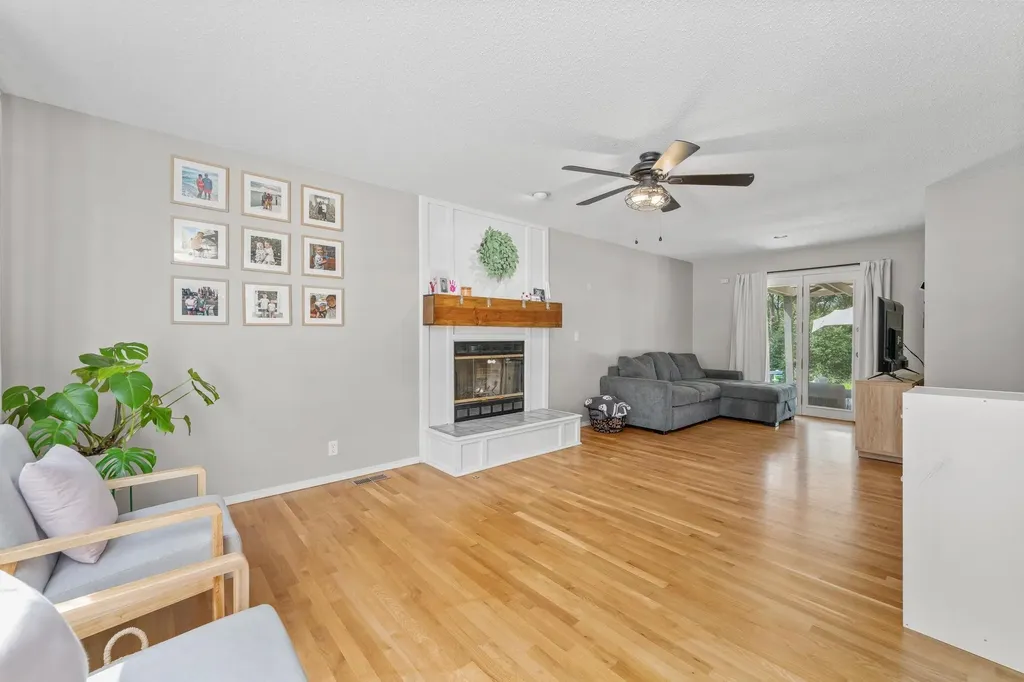 3925 N Rushwood Wichita KS 67226