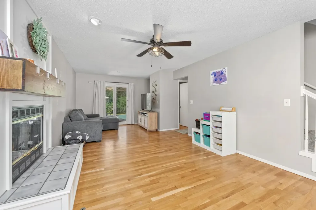 3925 N Rushwood Wichita KS 67226