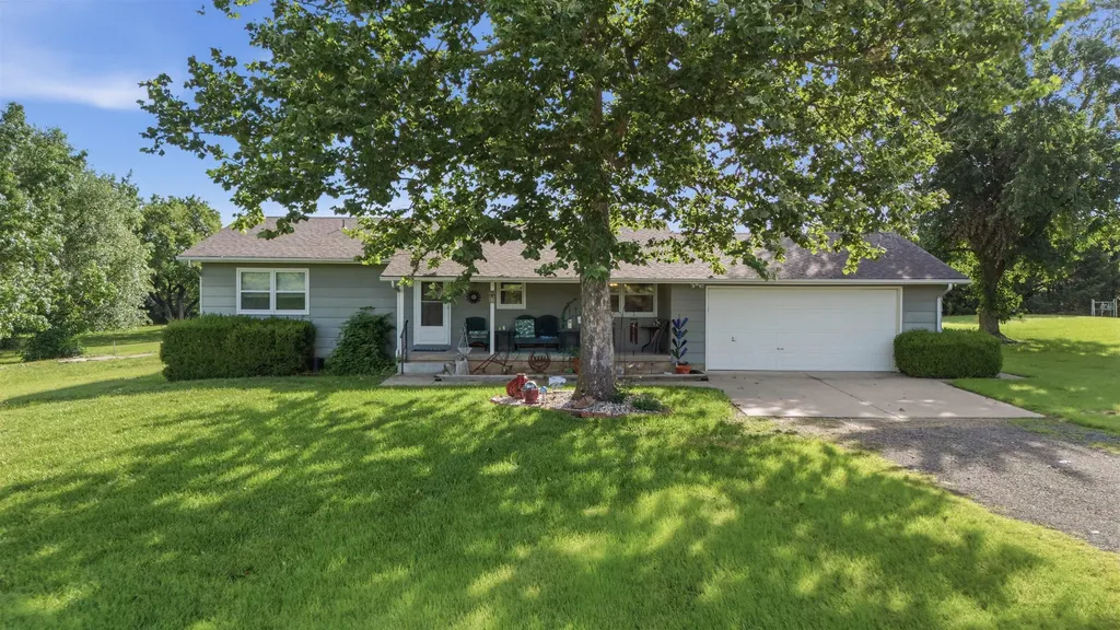 10560 SW Dennett Road Augusta KS 67010