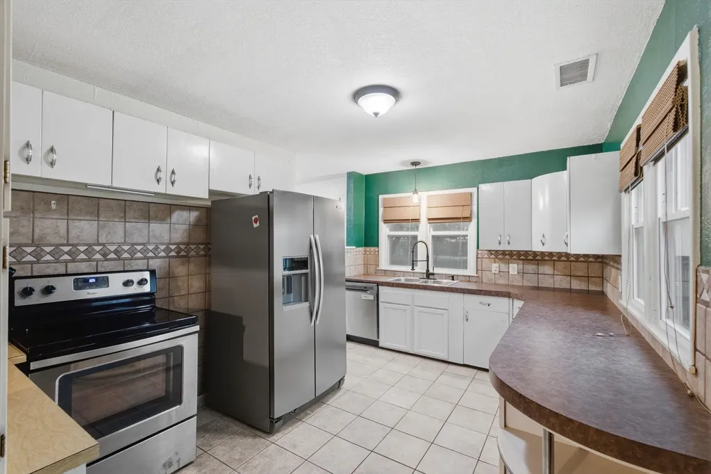 420 S Mccomas Wichita KS 67213