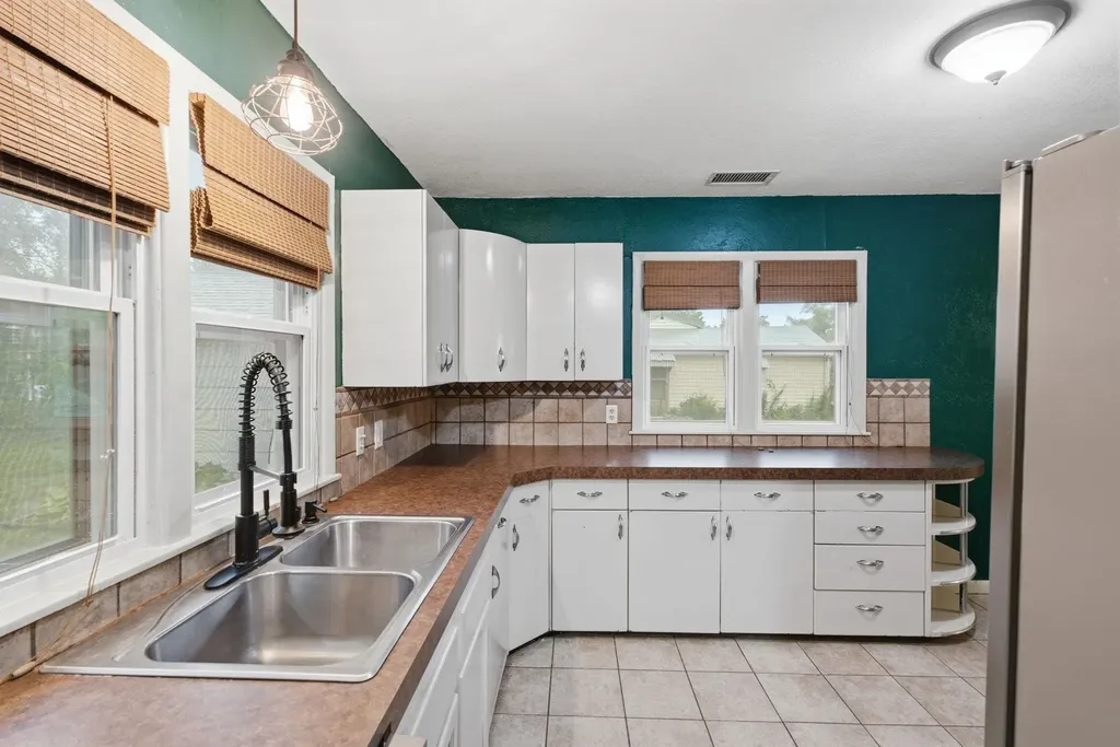 420 S Mccomas Wichita KS 67213
