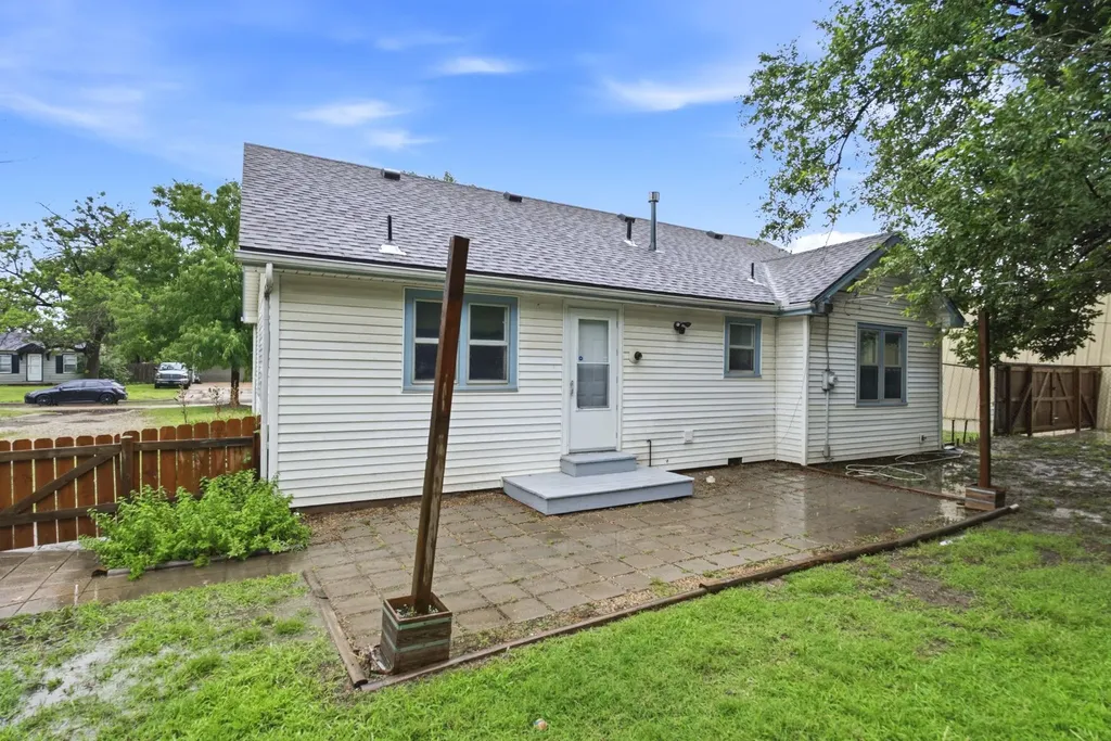 420 S Mccomas Wichita KS 67213