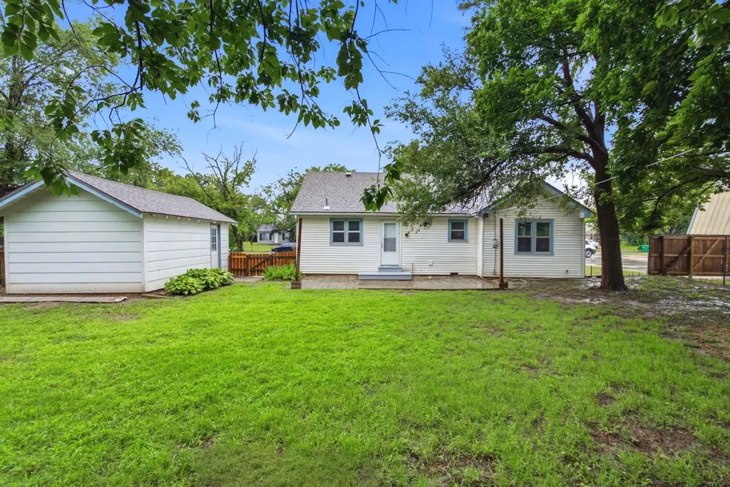 420 S Mccomas Wichita KS 67213